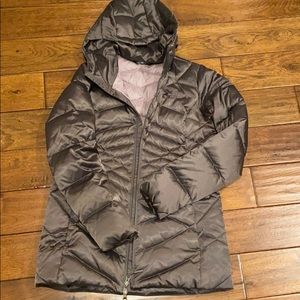 The north face, hip length dark grey/purple puffer
